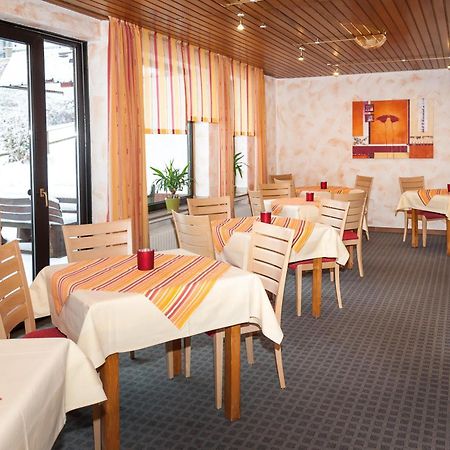 Hotelpension Schroeder วิลลิงเงิน ภายนอก รูปภาพ