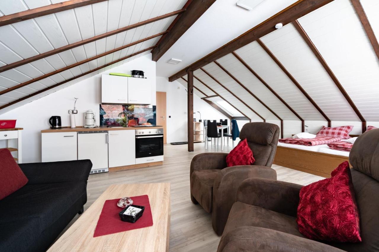 Hotelpension Schroeder วิลลิงเงิน ภายนอก รูปภาพ