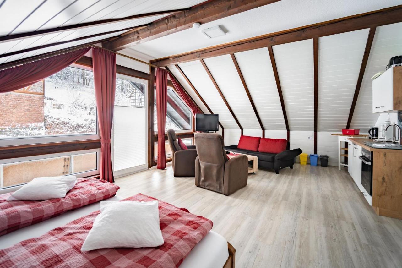 Hotelpension Schroeder วิลลิงเงิน ภายนอก รูปภาพ