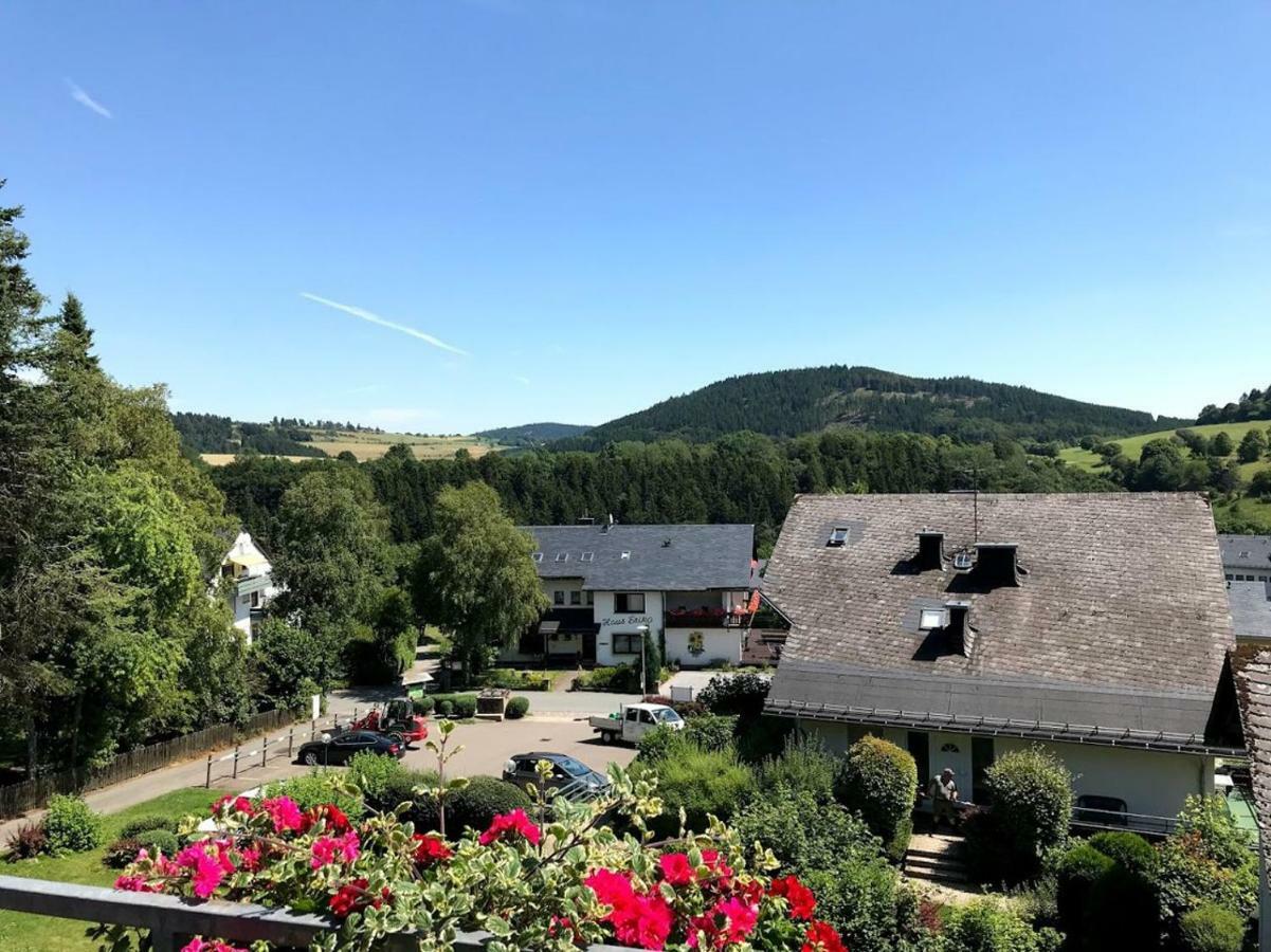 Hotelpension Schroeder วิลลิงเงิน ภายนอก รูปภาพ